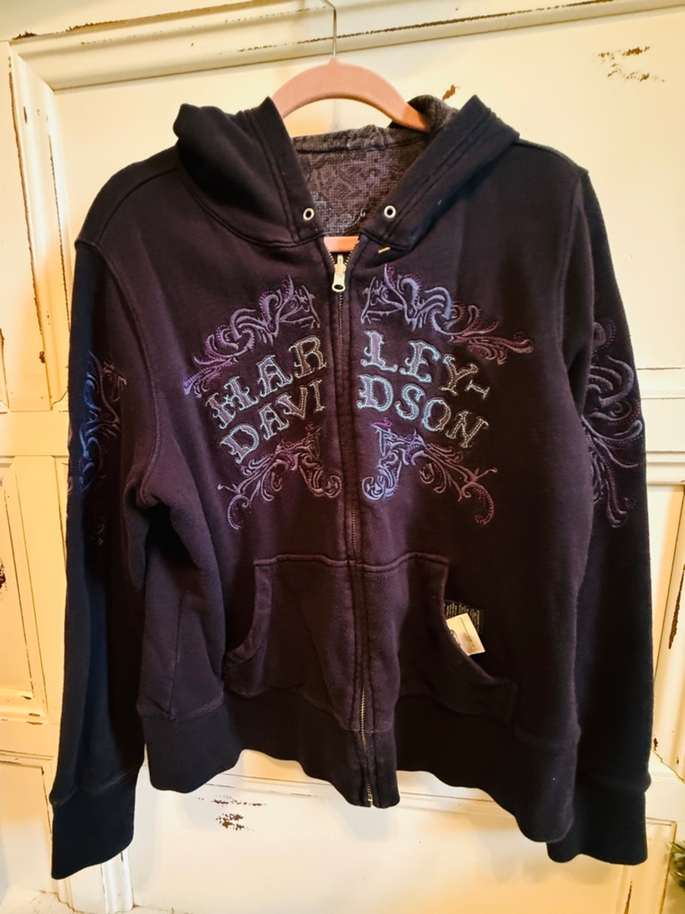 Vintage Harley-Davidson Women's Black Zip-Up Hoodie